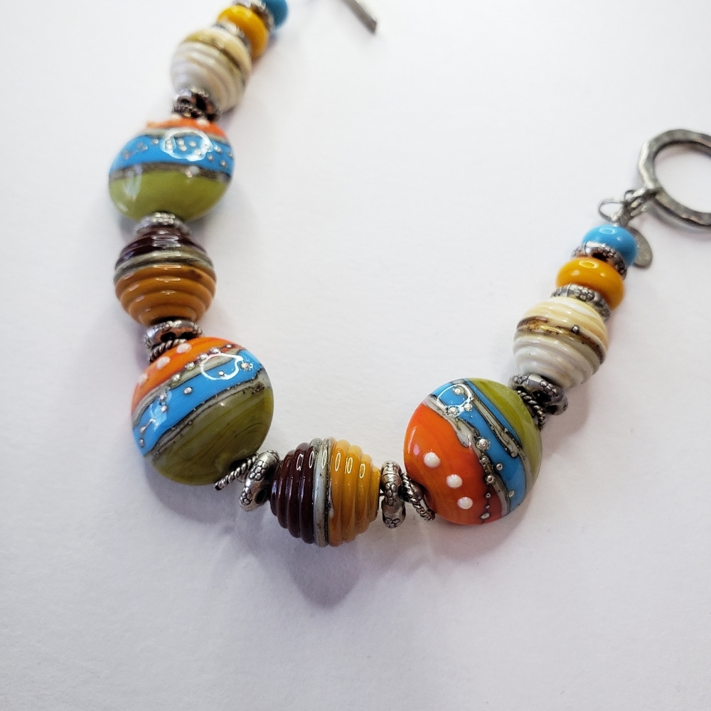 Baker's Design Ceramic silvered drops Beaded Bracelet With Toggle Clasp - Picture 10 of 11